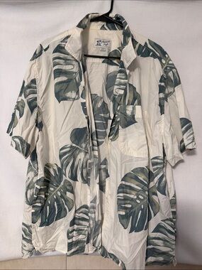 American Eagle Outfitters White Short-Sleeve Shirt with Green Leaf Print